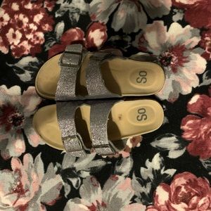 SO Glitter Sandals